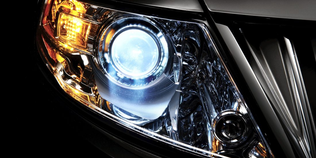 Luces LED para el coche: Estas son las mejores ofertas de este tipo de  luces que ya son legales