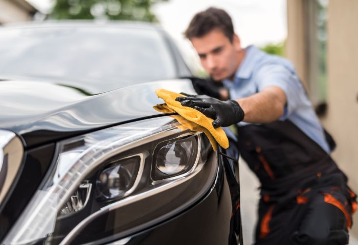 Cómo restaurar los faros de tu coche en casa? - Audioledcar BLOG